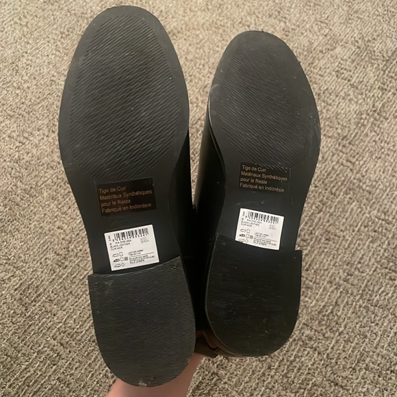 Clarks Ria Black Leather Chelsea Boots - Picture 3 of 4